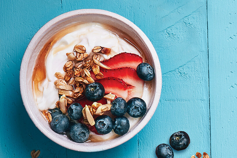 Berry comforting granola