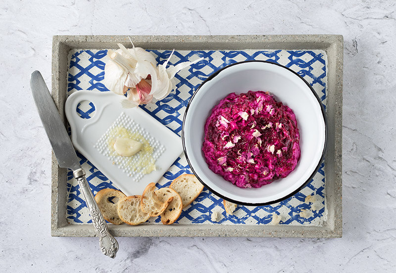 Beet and yogurt dip